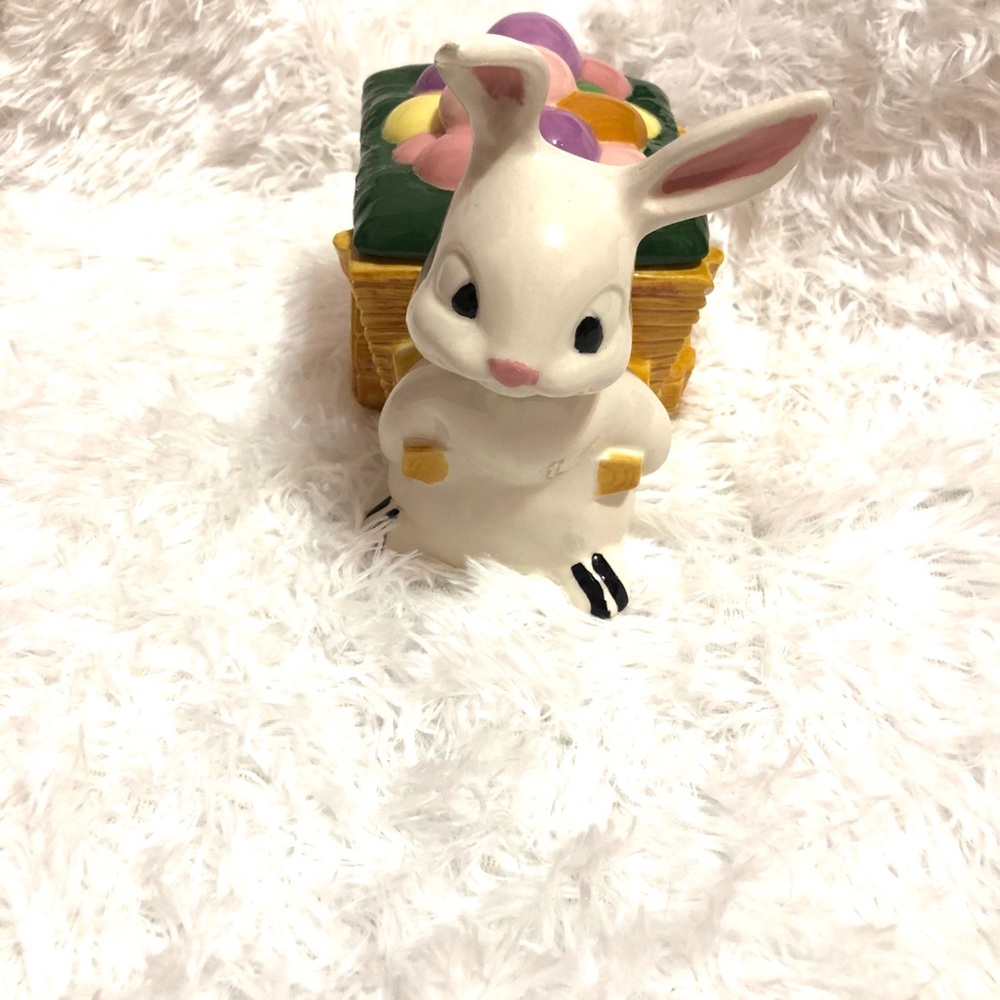 Vintage Easter Bunny Trinket Jewelry Holder